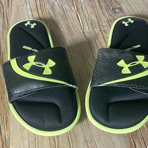 Under Armour Boys' Ignite VI Slides